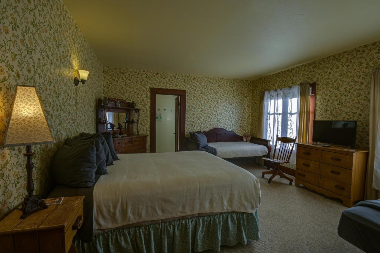 The Captains Quarters Fort Bragg Exteriér fotografie
