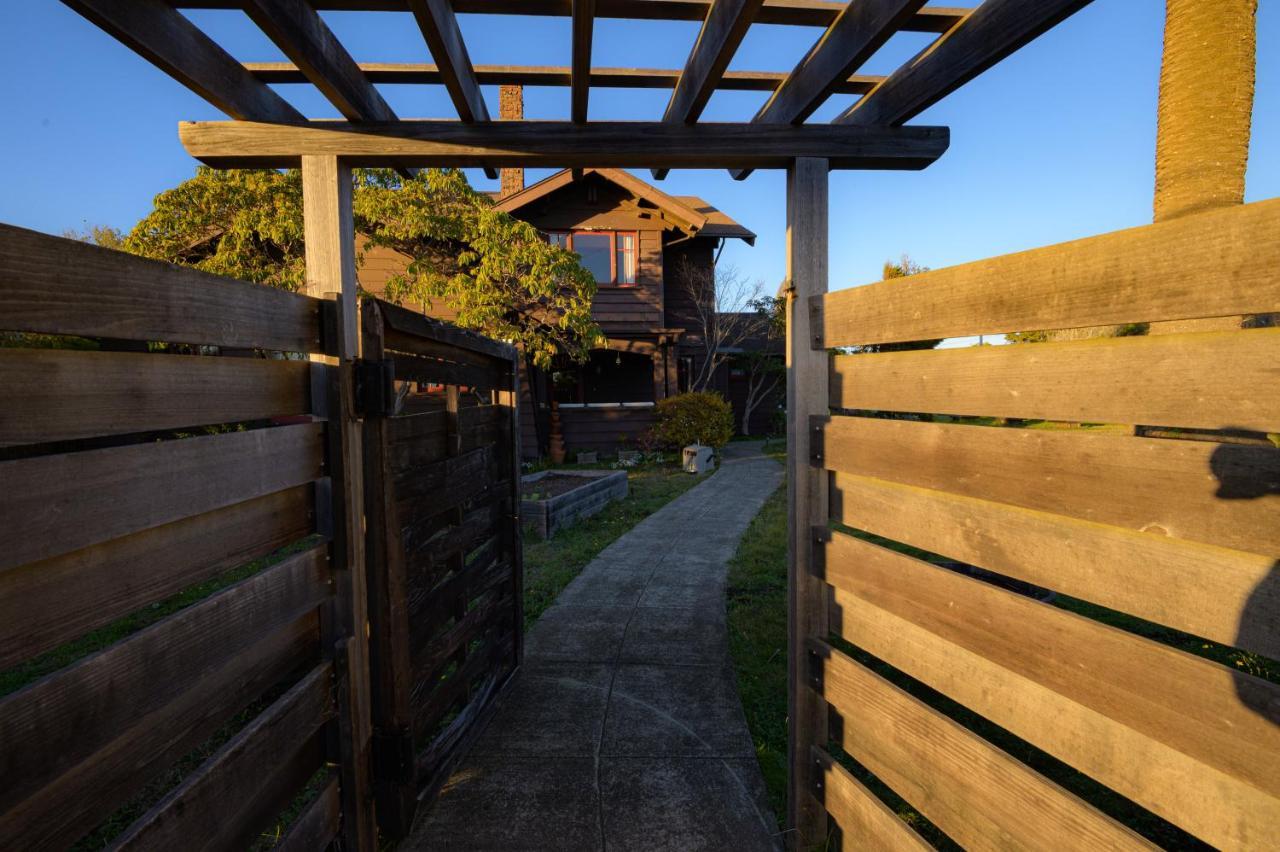 The Captains Quarters Fort Bragg Exteriér fotografie
