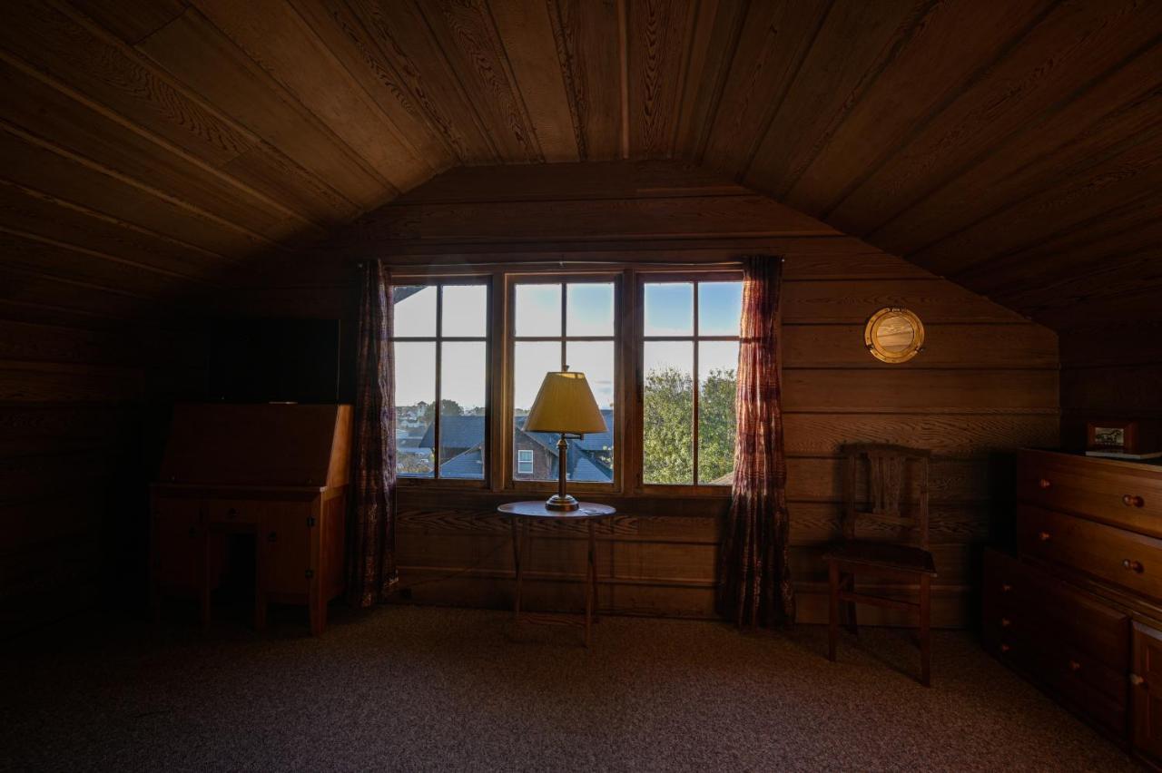 The Captains Quarters Fort Bragg Exteriér fotografie